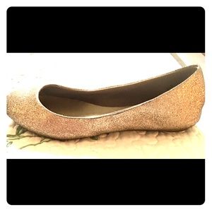 Sparkling gold flats